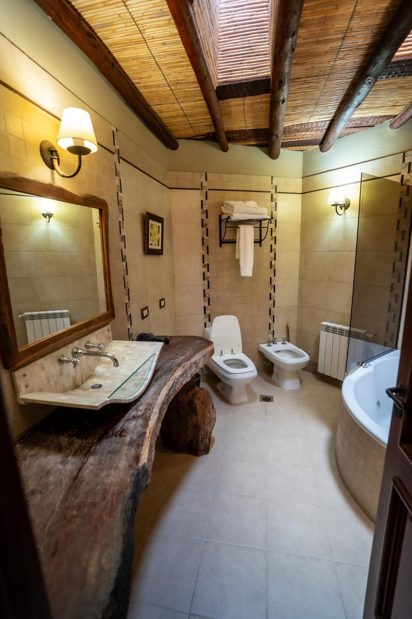 La Casa De La Bodega - Wine Boutique Hotel Кафаяте Екстериор снимка